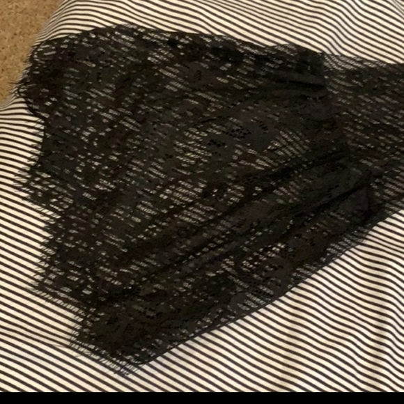 **SOLD**Entro black lace crochet trim bell sleeve top NWT - Picture 10 of 12